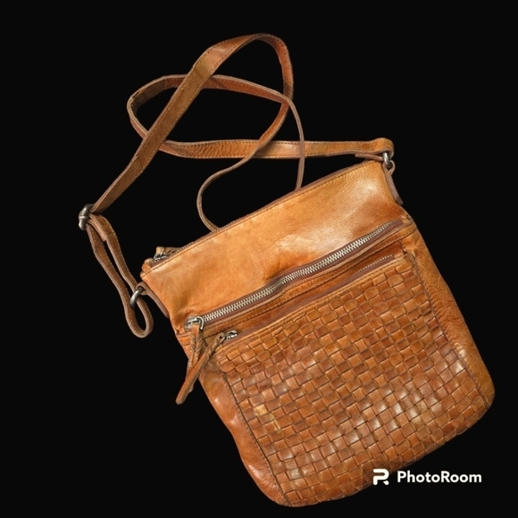 Vilenca Holland Washed Leather North South Crossbody - Picture 1 of 9
